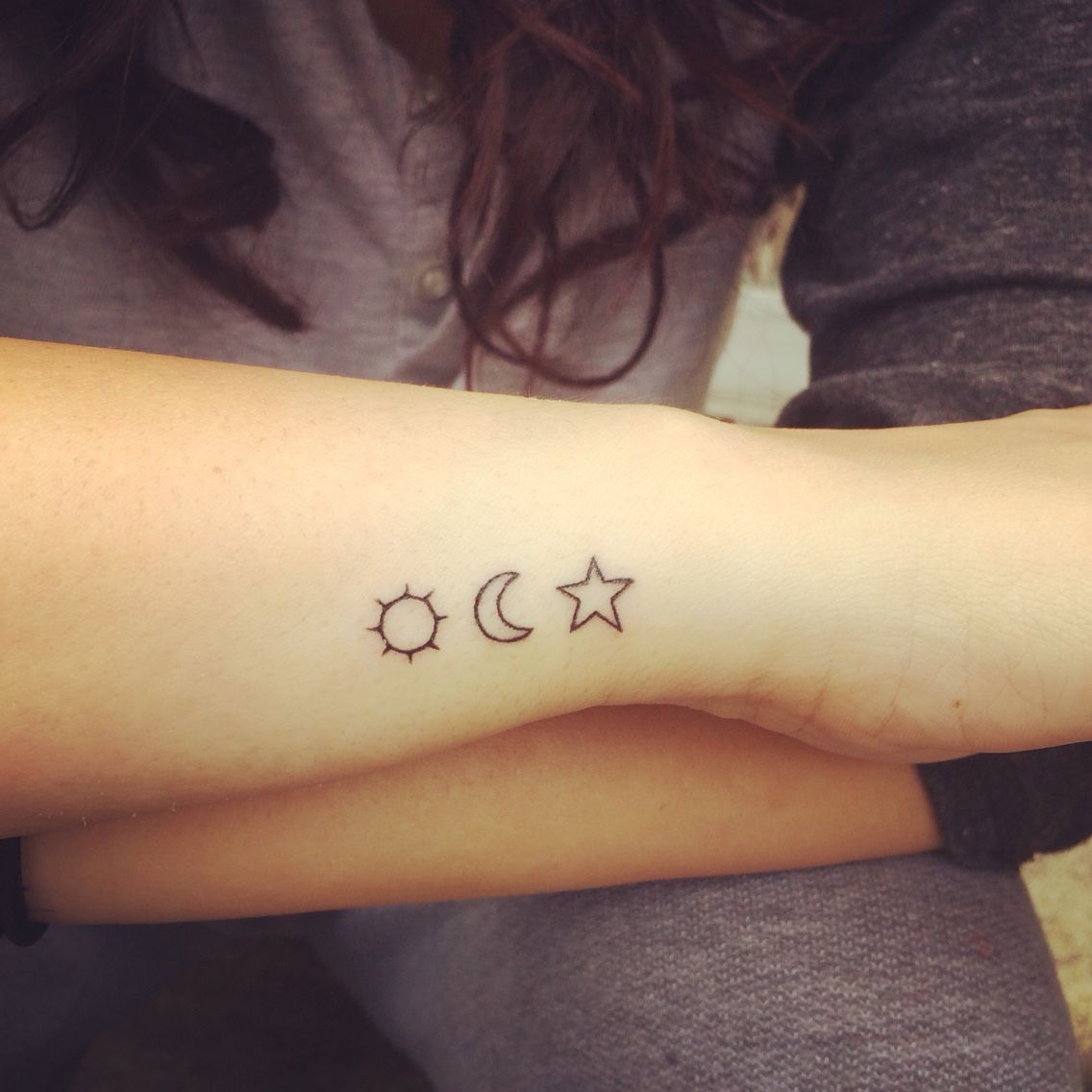 tatuaje de sol y luna tatuaje de sol y luna
