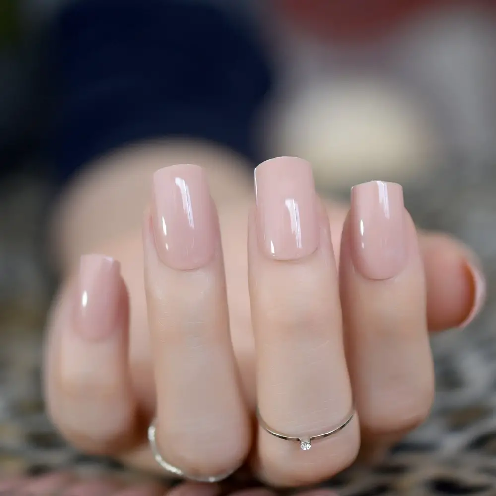 unas nude 1
