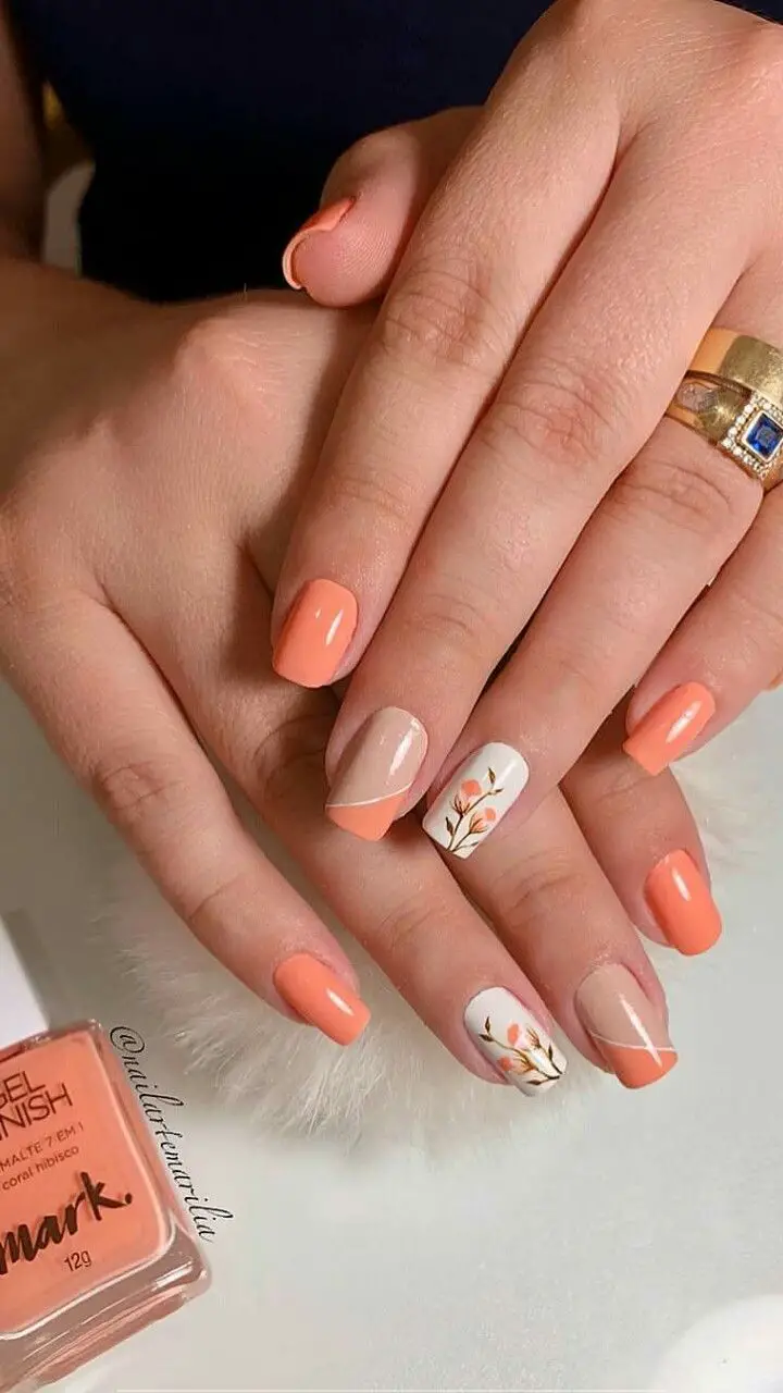 Uñas color coral Uñas color coral