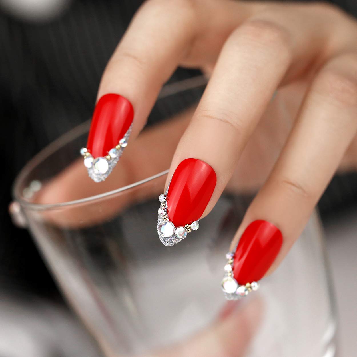 Uñas con diamantes Uñas con diamantes