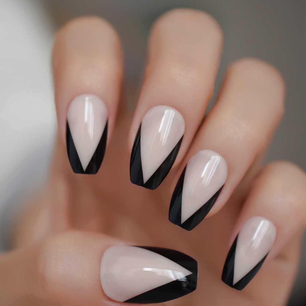 Uñas con punta de color Uñas con punta de color