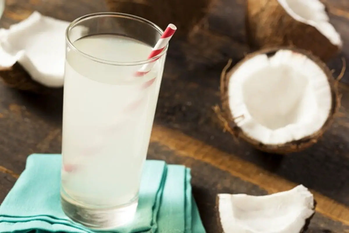 agua de coco frutas para hipertensos