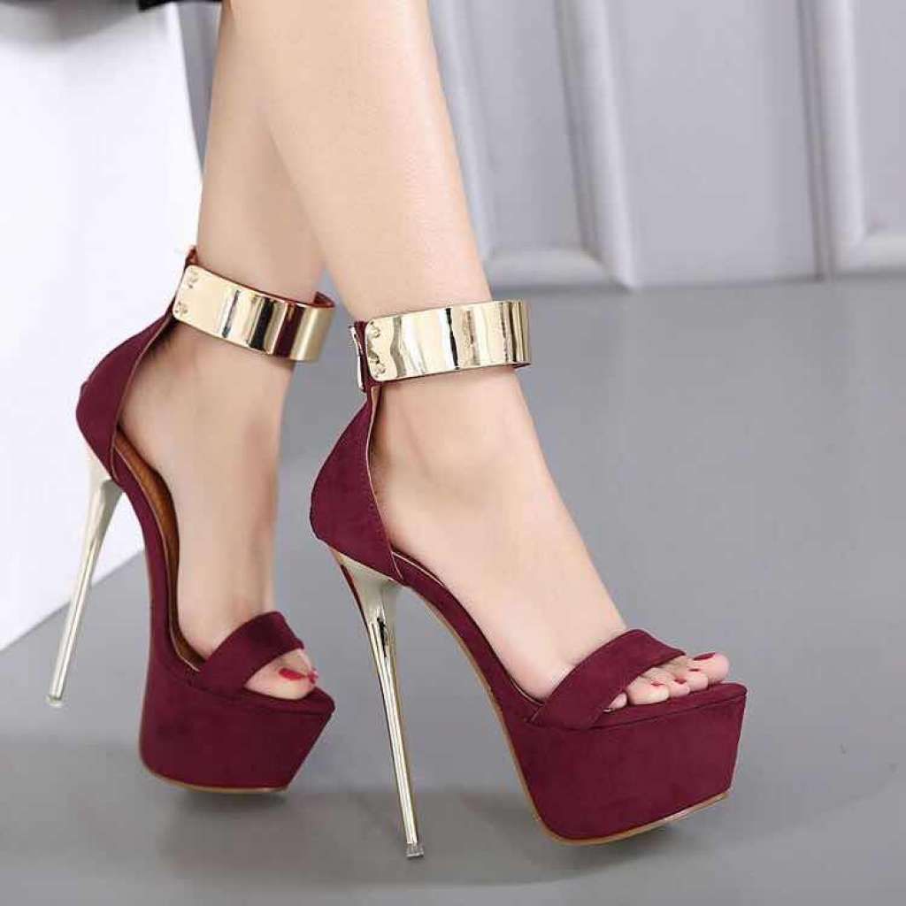 Tacones altos Tacones altos