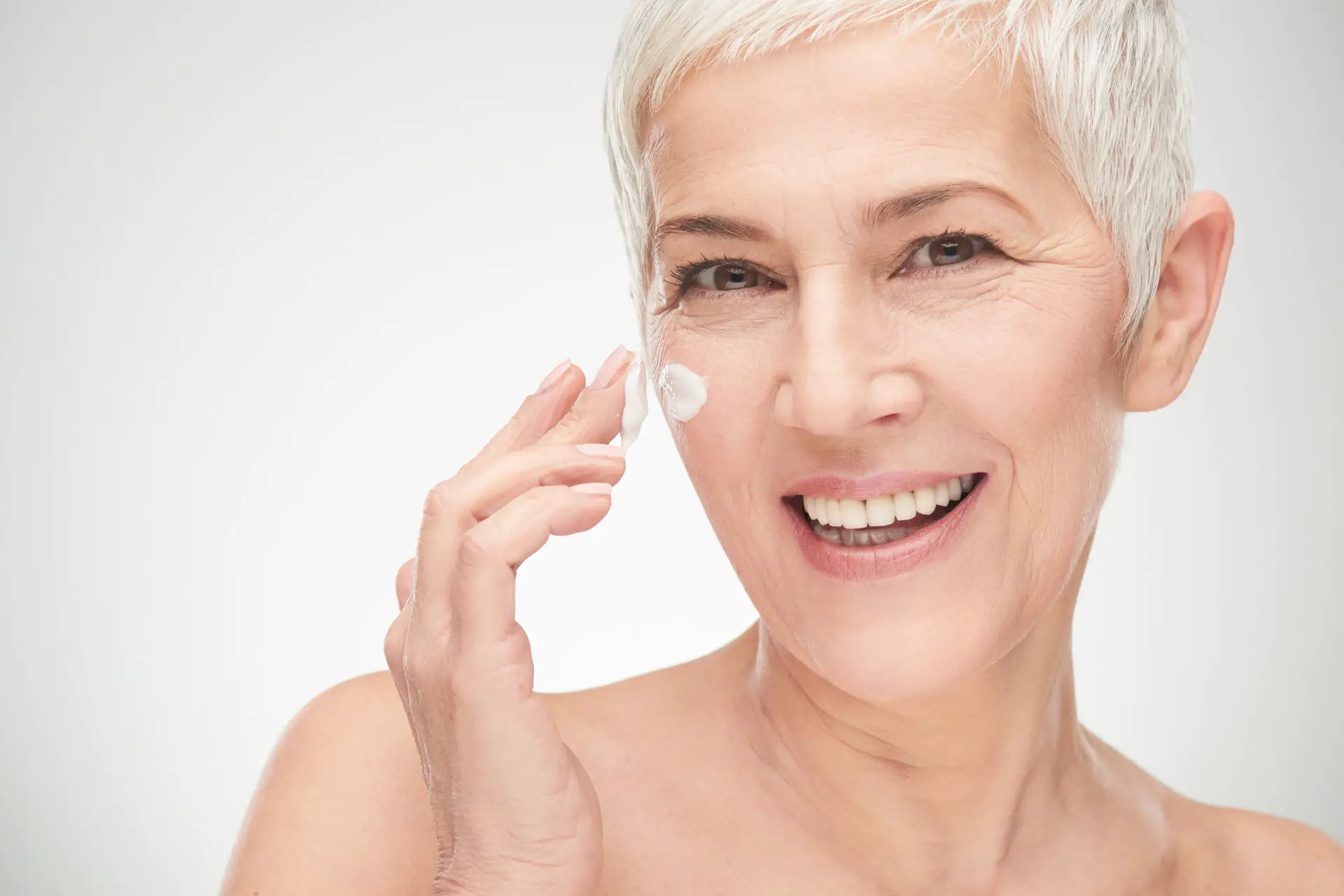 cremas antiarrugas para piel sensible una opción para tu piel 