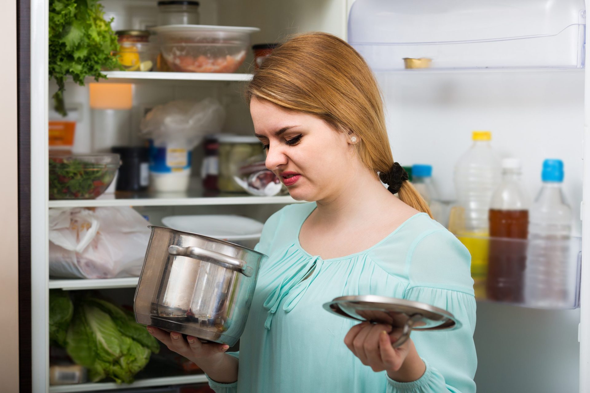 debes evitar el deterioro de los alimentos.