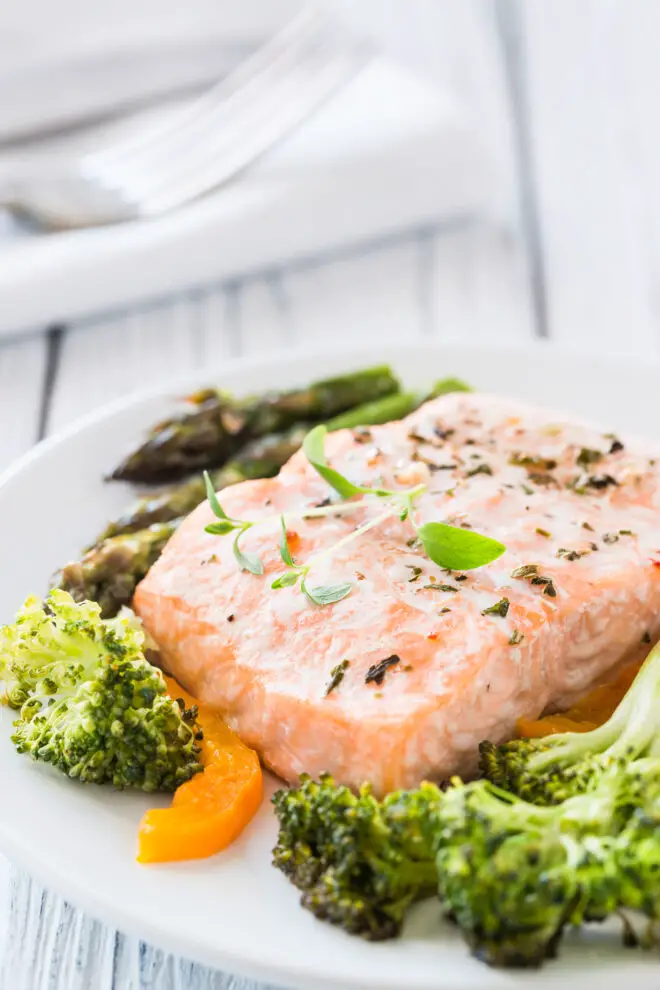 cena light salmon