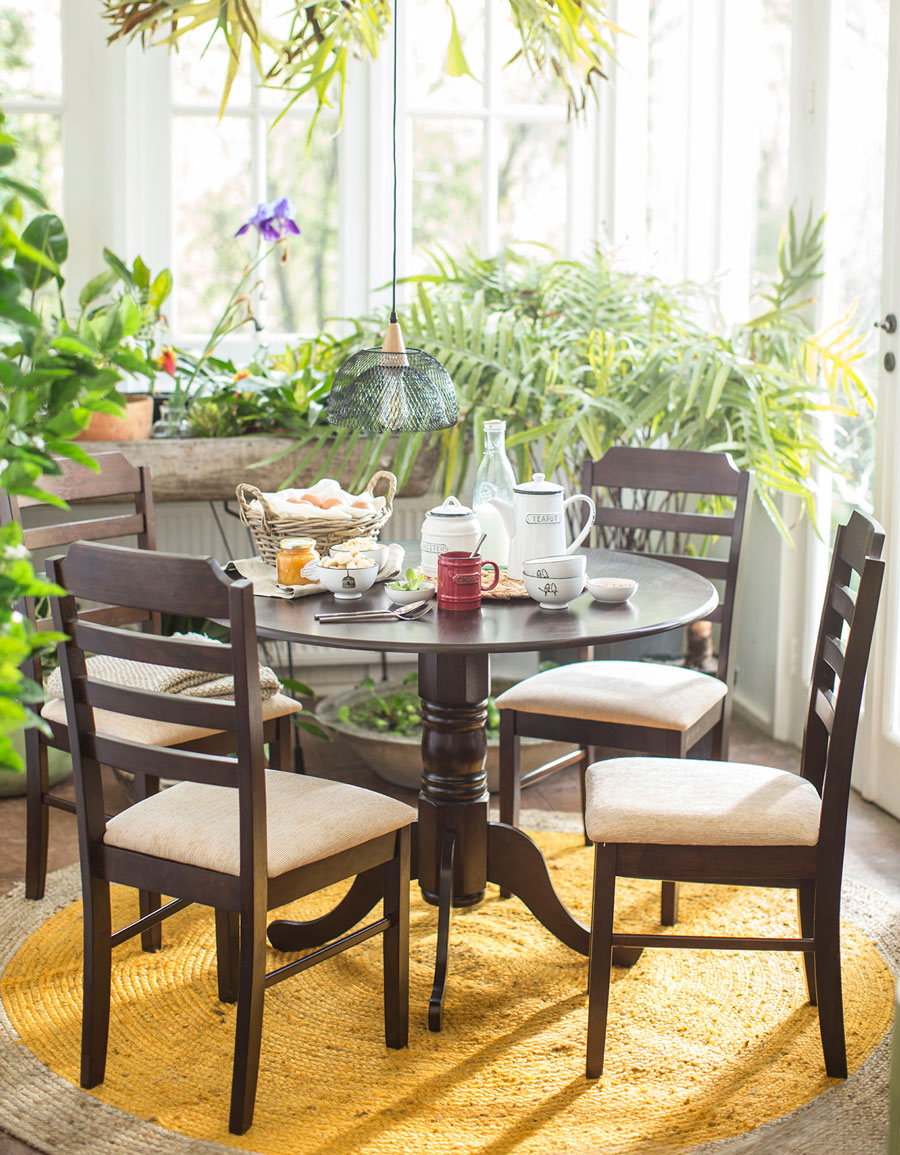 Puede mantener esta bonita decoración en tu mesa durante el tiempo que no la estés usando y que de esta manera permanezca elegante en todo momento