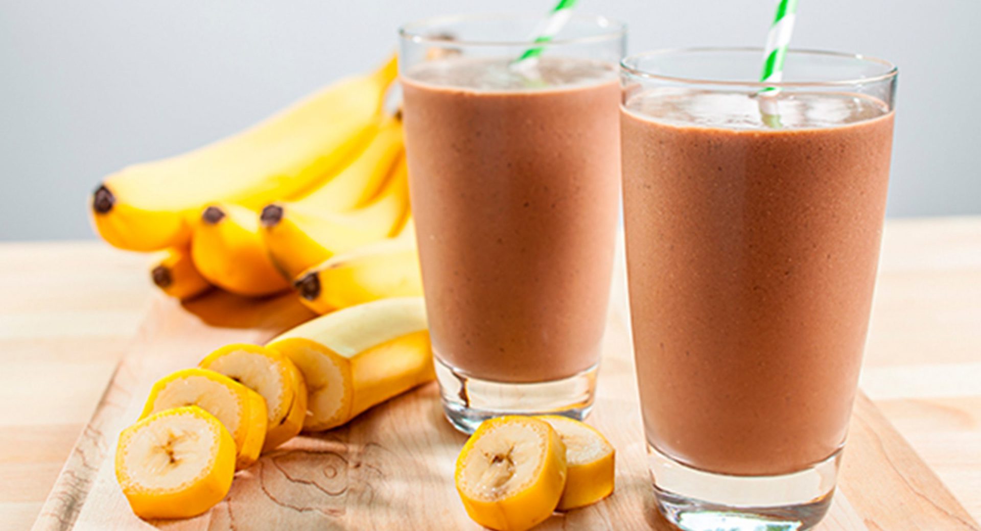 Desayunos con leche de almendras Desayunos con leche de almendras