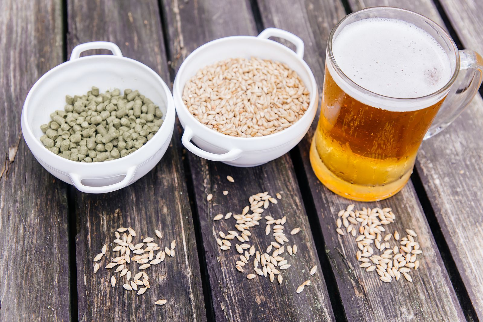 aclarar las cejas con cerveza