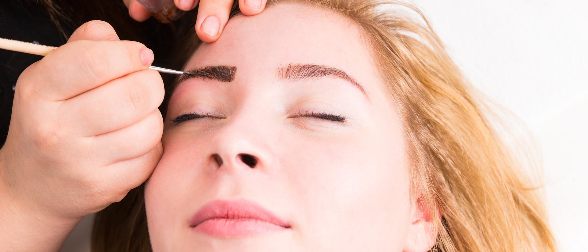 tinte para aclarar las cejas