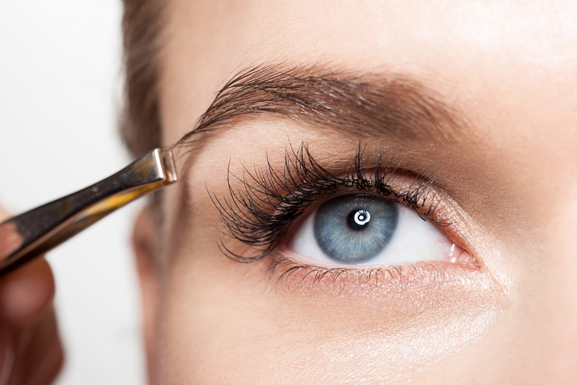 cejas curvadas