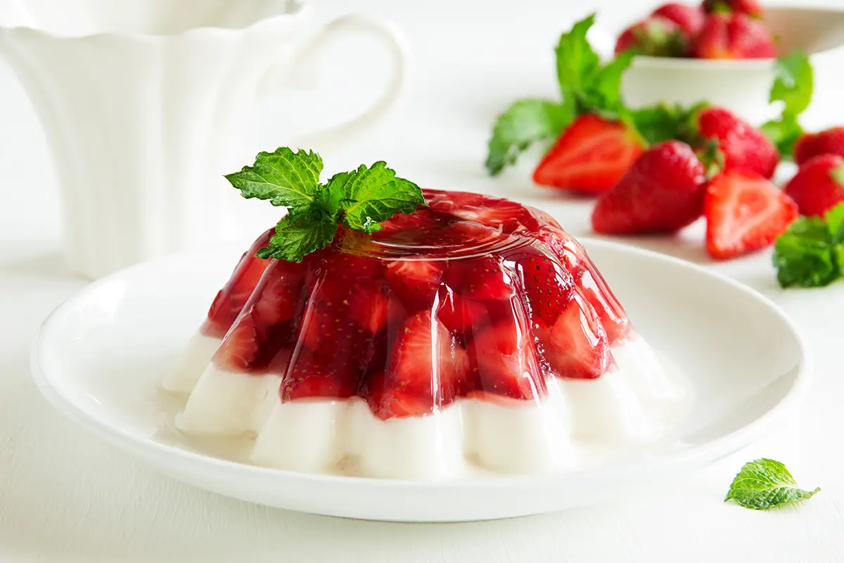 Cómo hacer gelatina de frutas? 