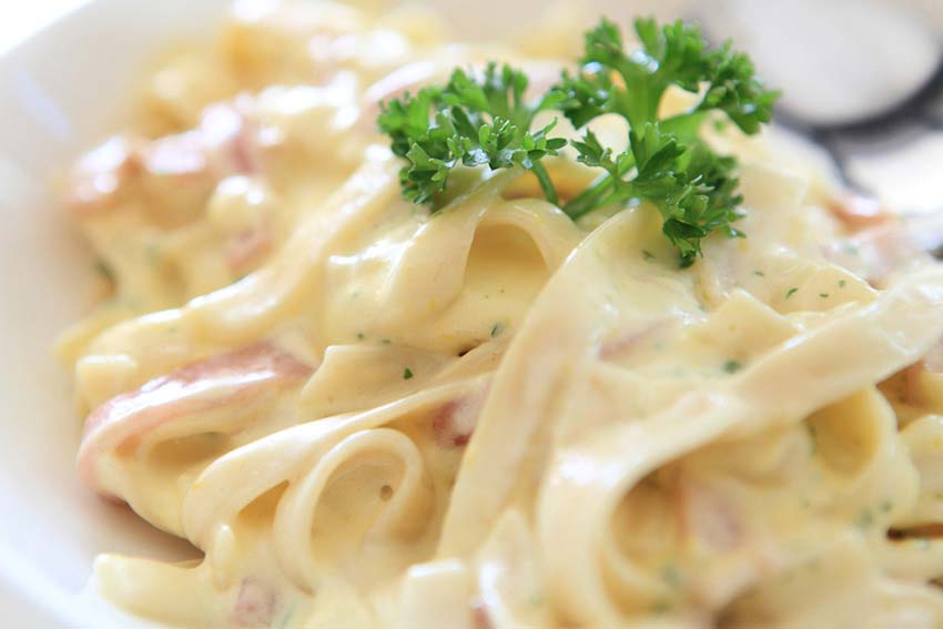 Salsas con crema y jamón Salsas con crema y jamón
