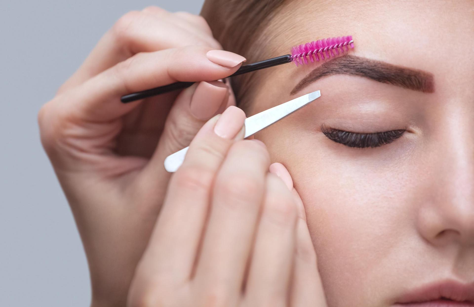 cejas curvadas como depilar