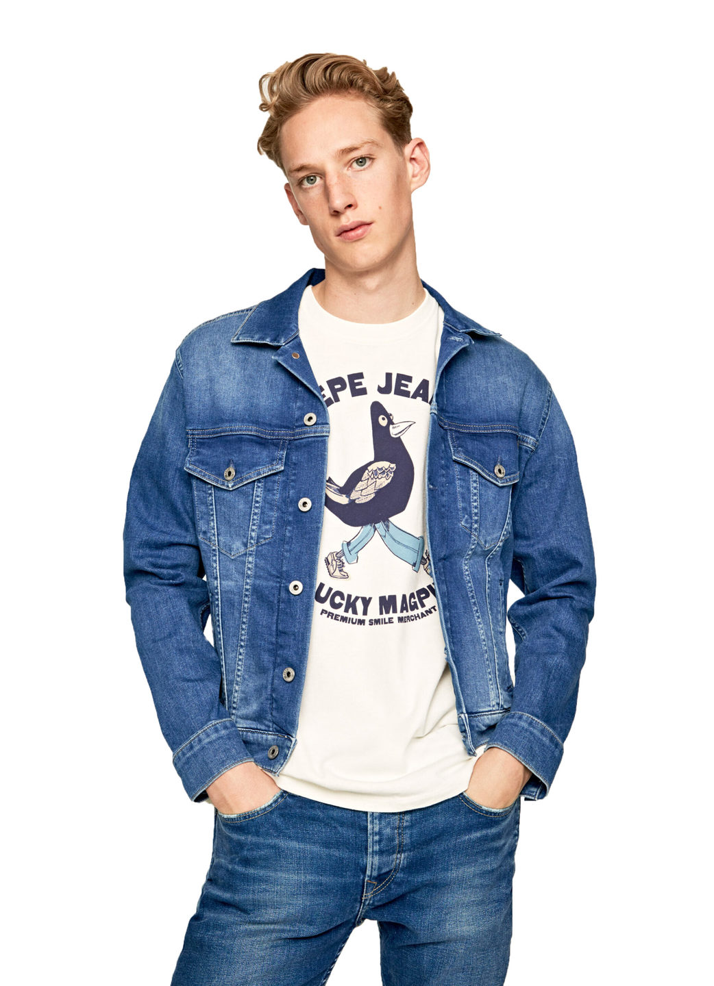 como combinar camiseta blanca hombre 5