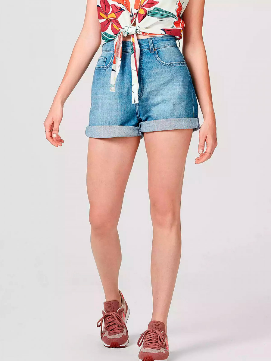 Short femenino Short femenino