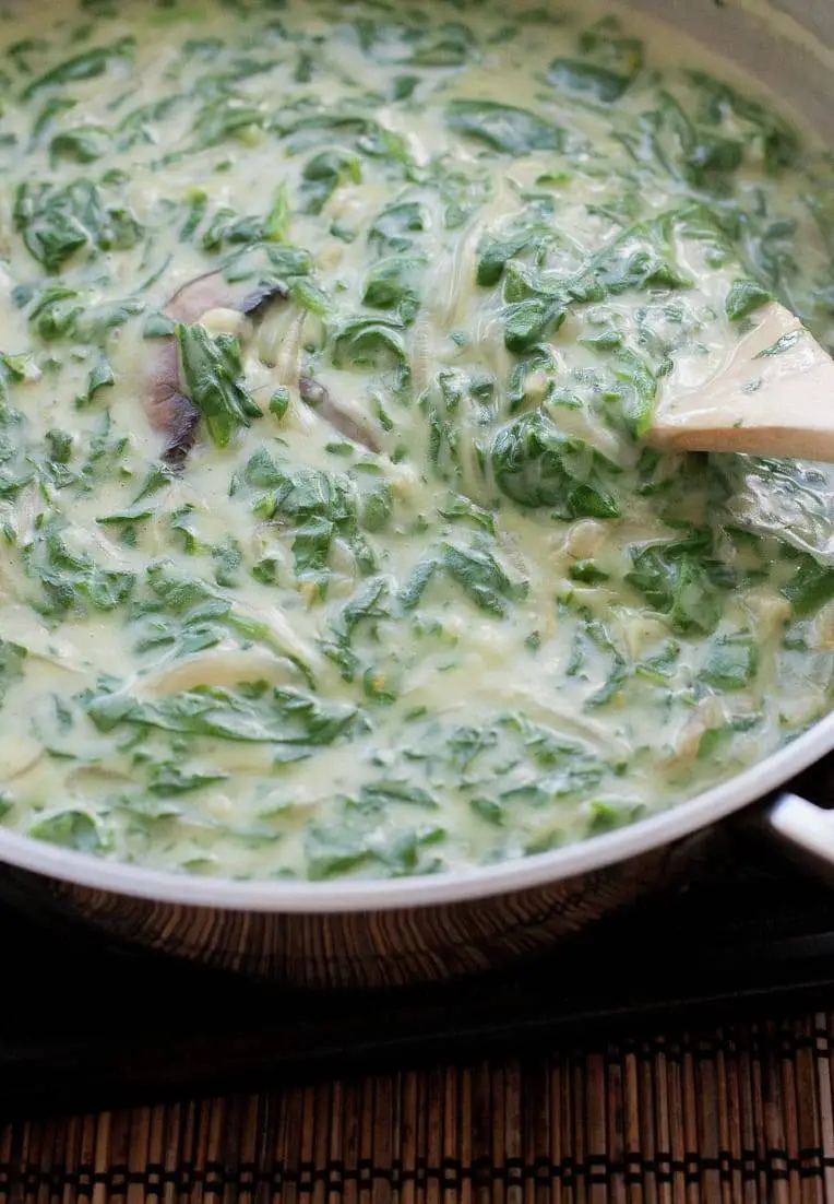 Salsa blanca con espinacas Salsa blanca con espinacas