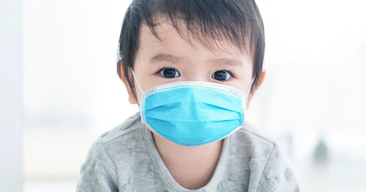 es peligroso que un bebe use mascarilla