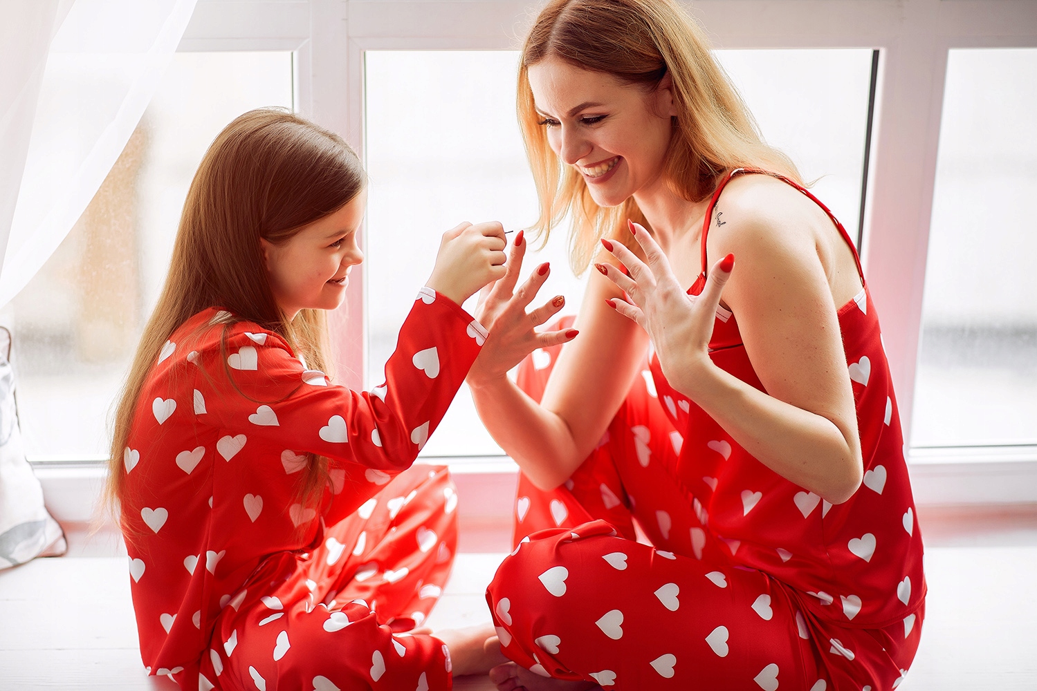 Juegos para niñas de 6 anos hacerse la manicura mama e hija