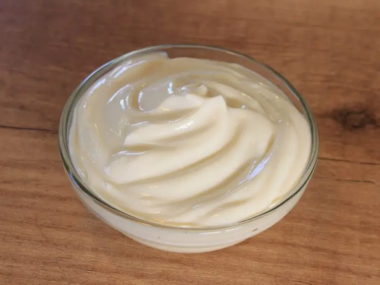Salsa con base de mayonesa 