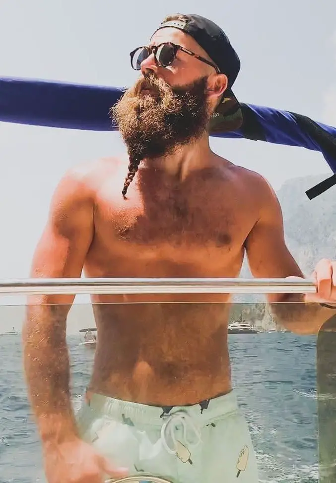 Trenzas en la barba 13