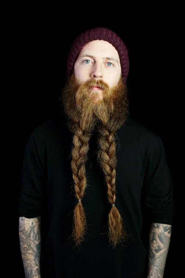 Trenzas en la barba 7
