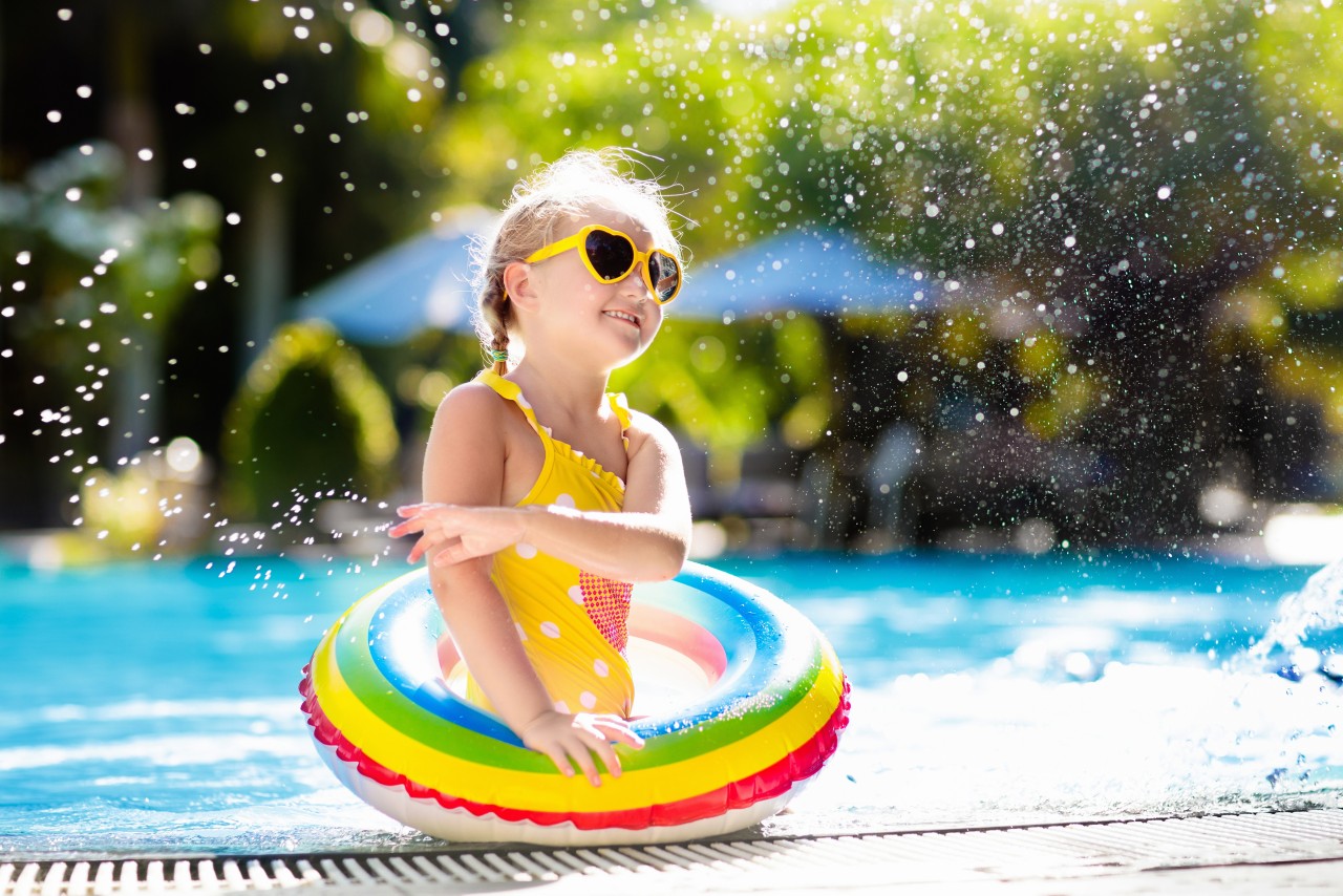 Juegos para ninos natación aros