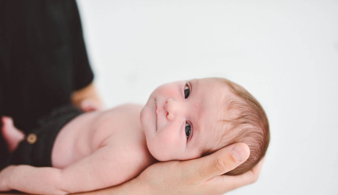 Como hacer una sesión de fotos para bebes en casa 11