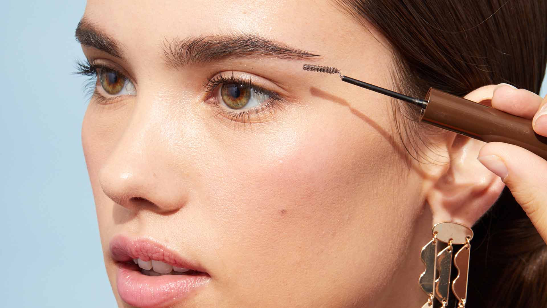 como aclarar las cejas maquillaje