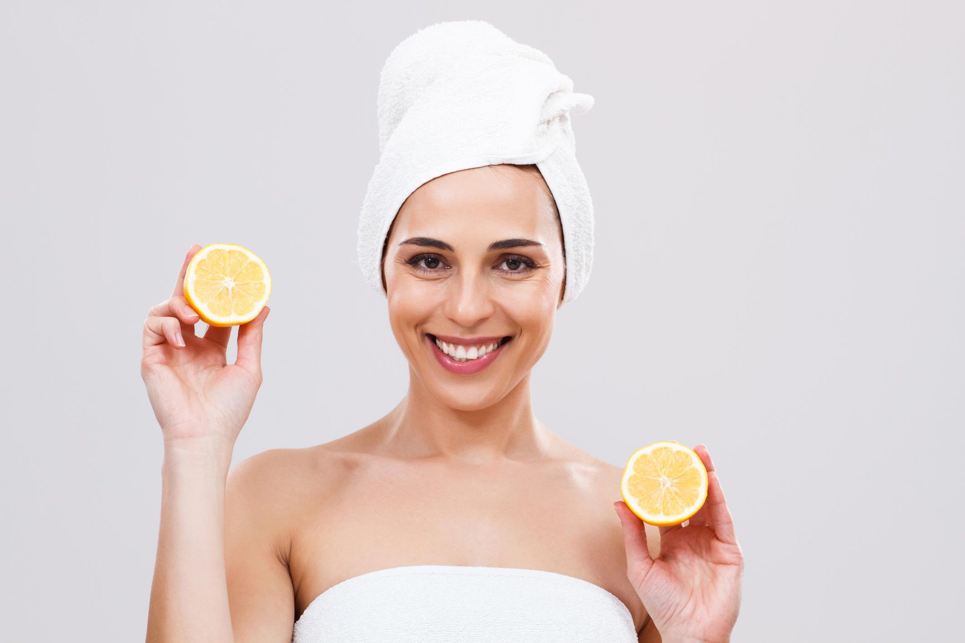 como quitar las manchas de la cara limon