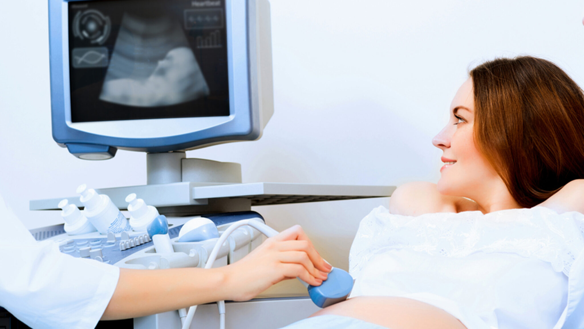 ¿Qué es una ecografía obstétrica? Tipos e importancia durante el embarazo