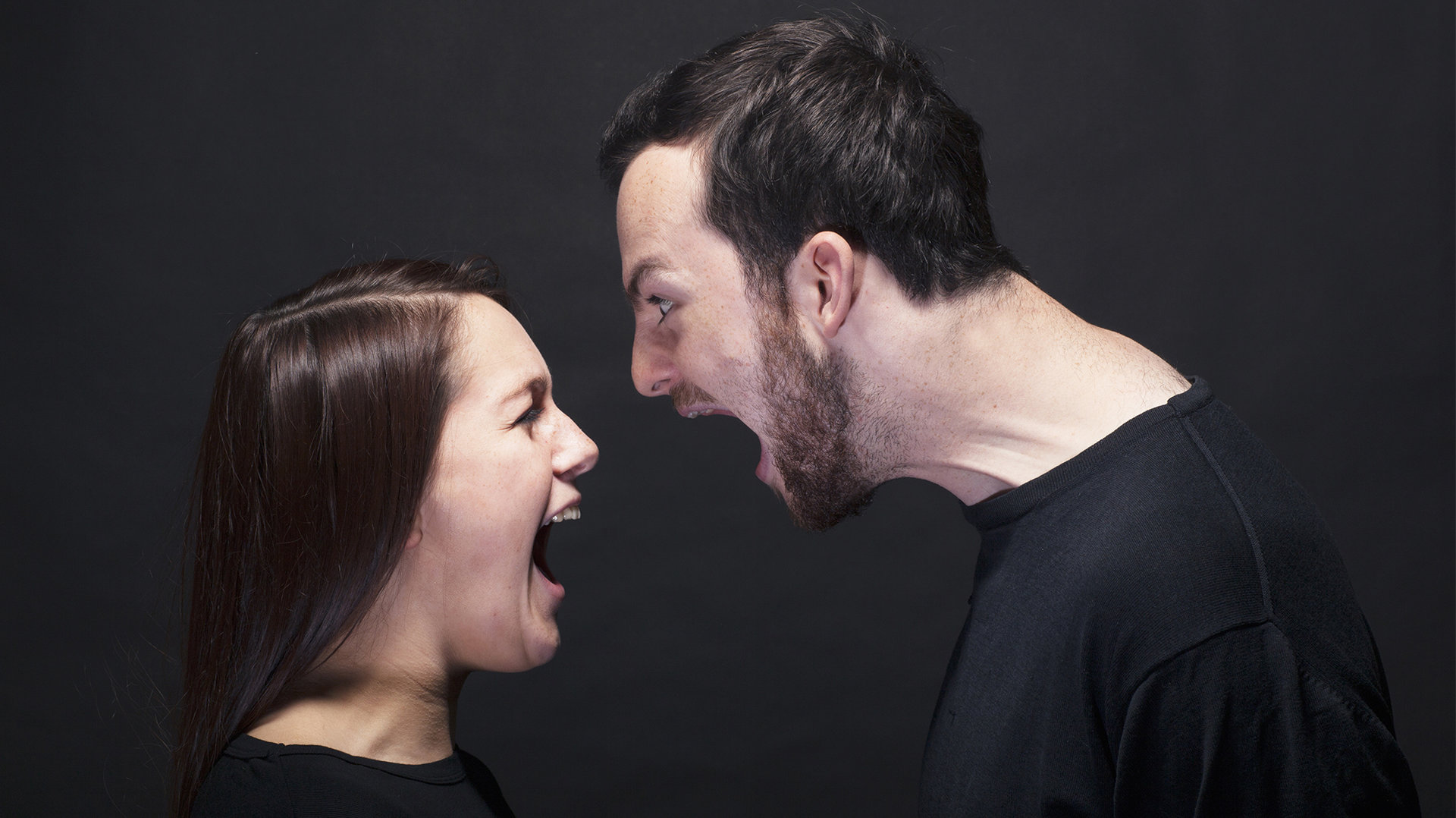 Mi pareja me odia pero no me deja Mi pareja me odia pero no me deja